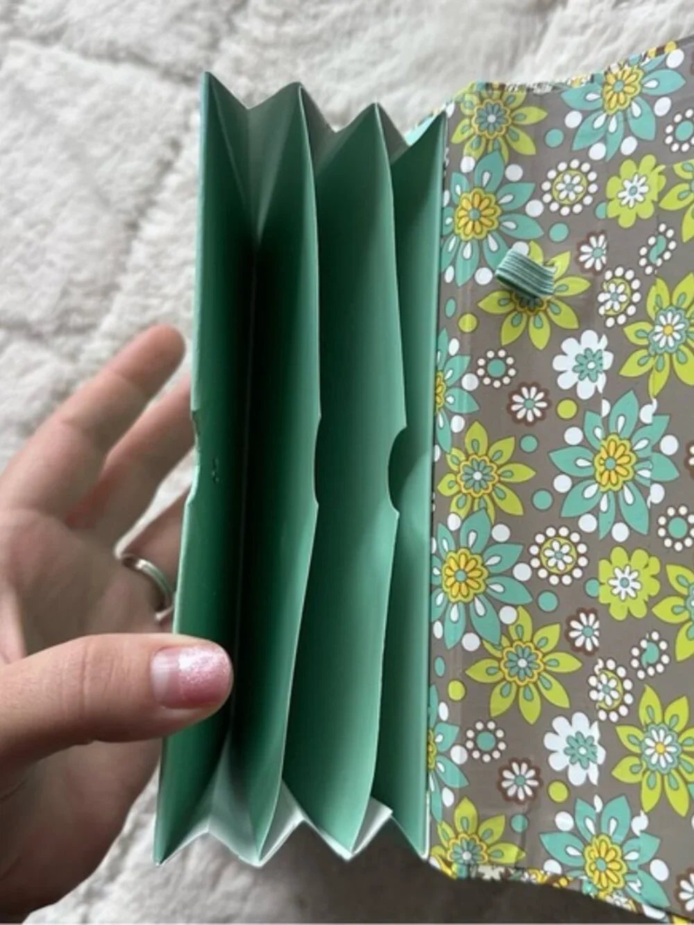 Vera Bradley | Petite Folio | Lemon Parfait